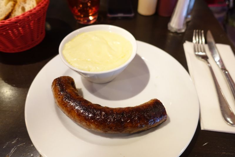 Aligot et saucisse de Toulouse grillée