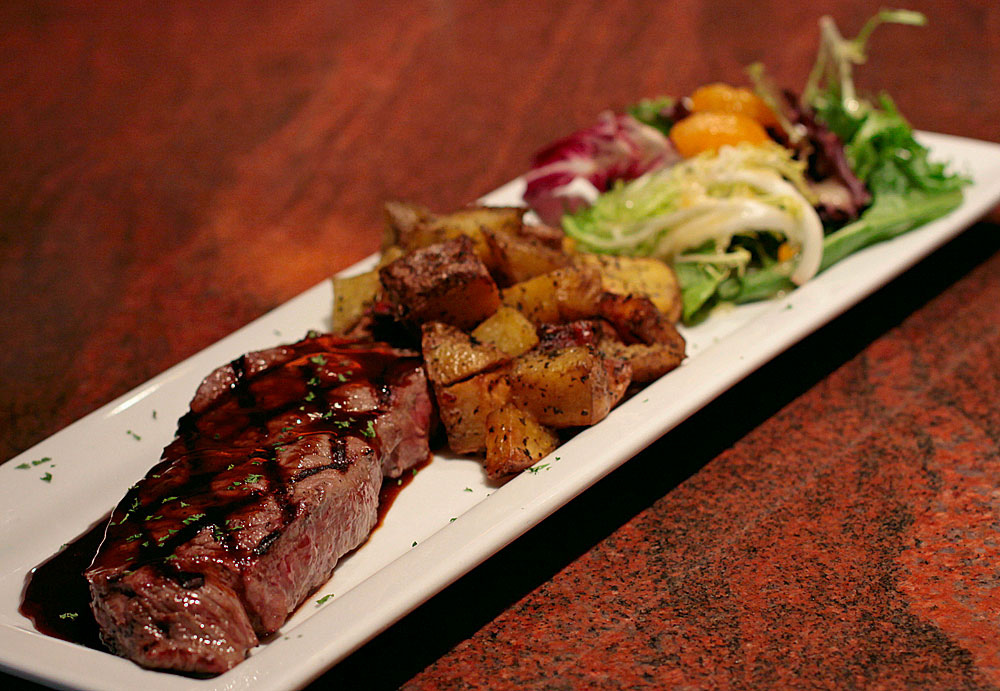 Bavette de bœuf grillée et pommes frites