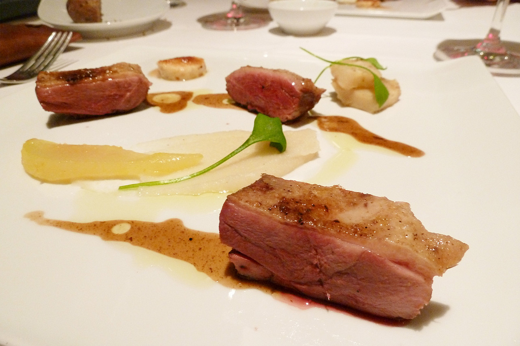 Canard aux poires - Photo de Yasmina Haryono - 101Pairing.com