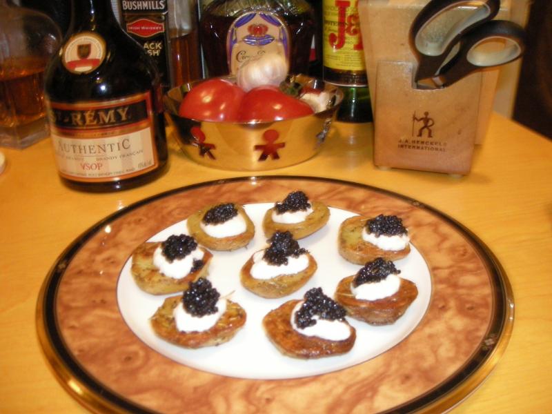 Caviar et pommes de terre à la crème - Photo de Elizabeth McLaws - 101Pairing.com