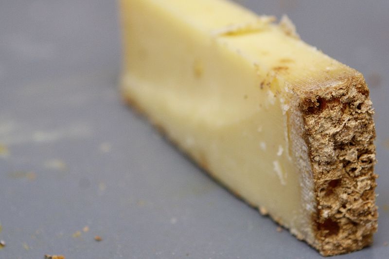 Comté avec des noix