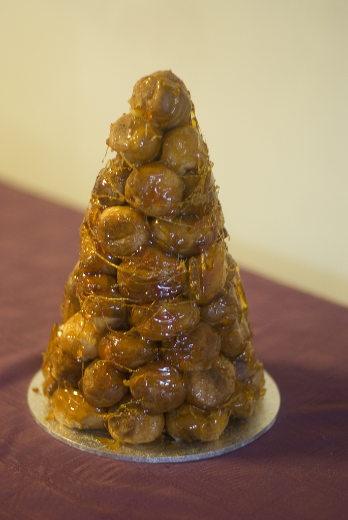 Croquembouche