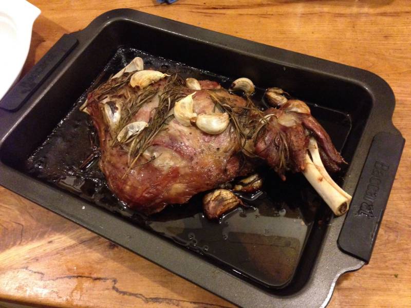 Épaule d’agneau à la broche