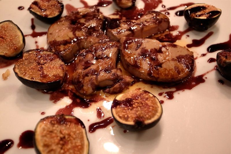 Foie gras de canard chaud aux figues