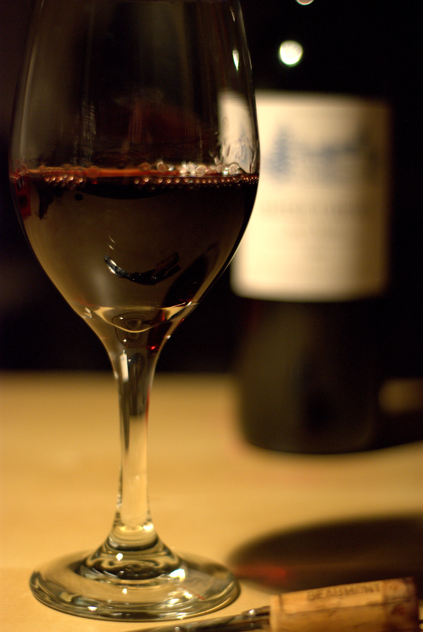Haut-Médoc Rouge - Vin Rouge - Photo de Kevin Galens - 101Pairing.com