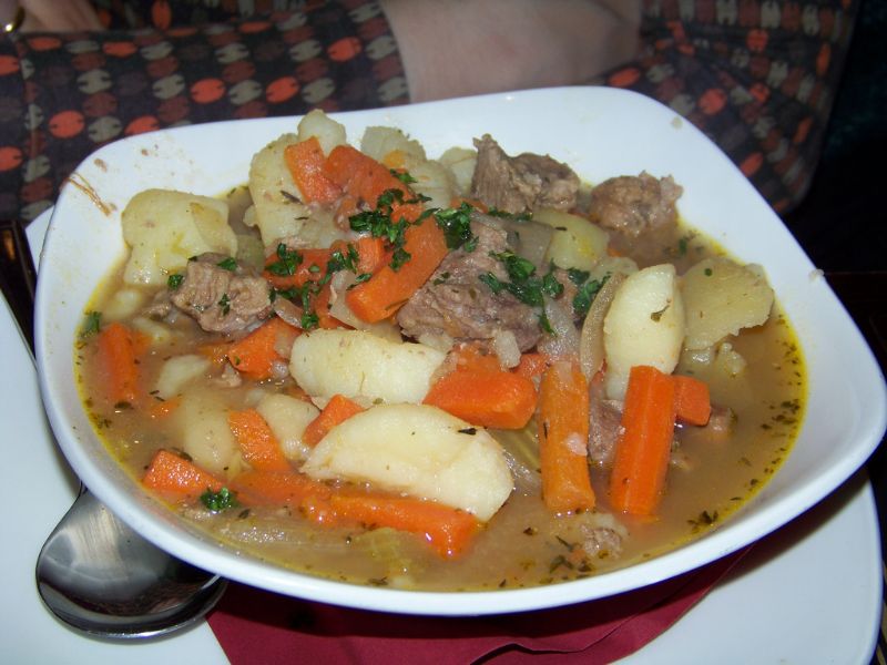 Navarin d’agneau aux légumes printaniers - Photo de matthewreid - 101Pairing.com