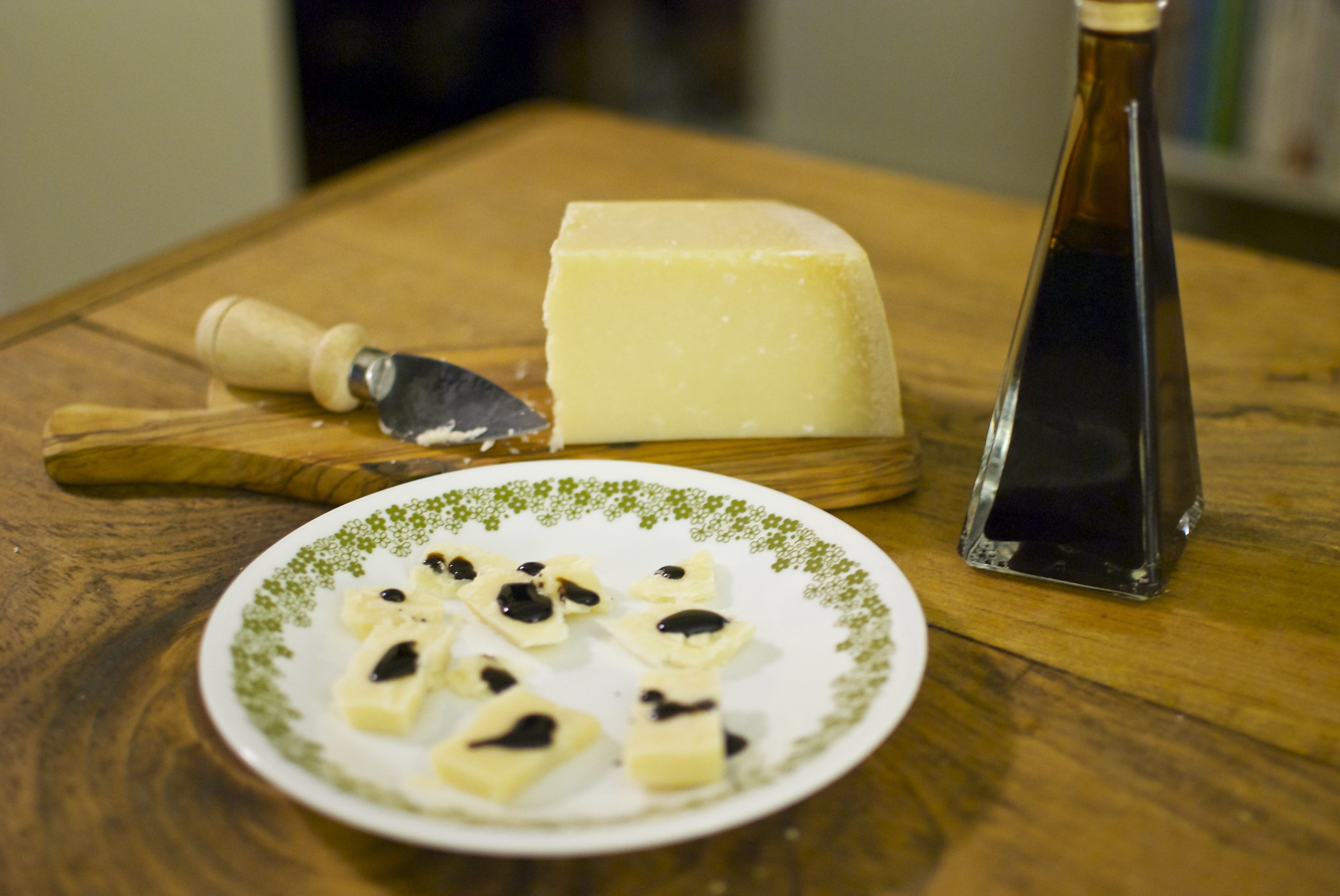 Parmigiano-Reggiano au vinaigre balsamique - Photo de Val H - 101Pairing.com