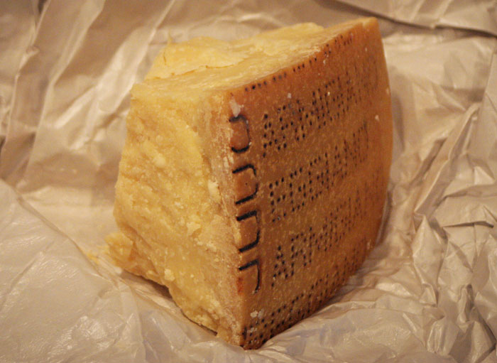 Parmigiano-Reggiano vecchio