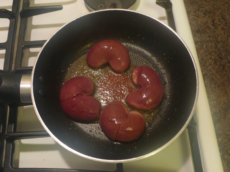 Rognons de veau rôtis sauce au raifort