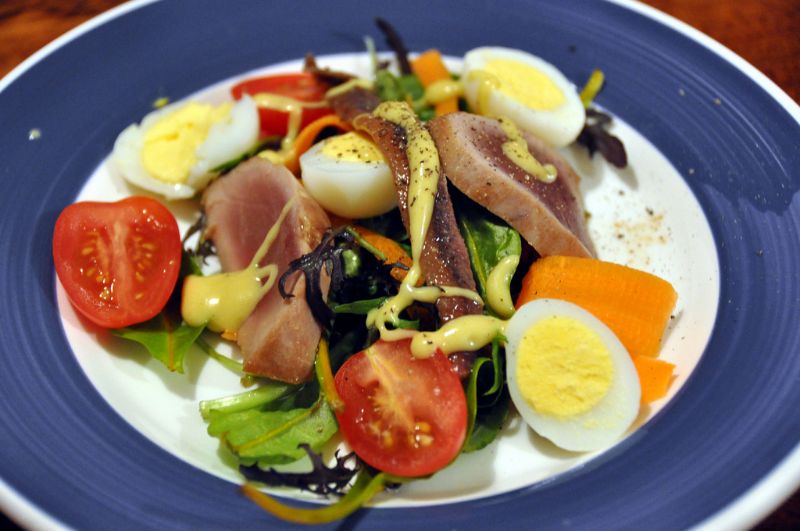 Salade niçoise au thon - Photo de cyclonebill - 101Pairing.com