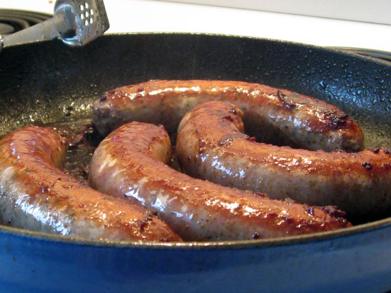 Saucisse de Toulouse à la poêle - Photo de Ruth Hartnup - 101Pairing.com