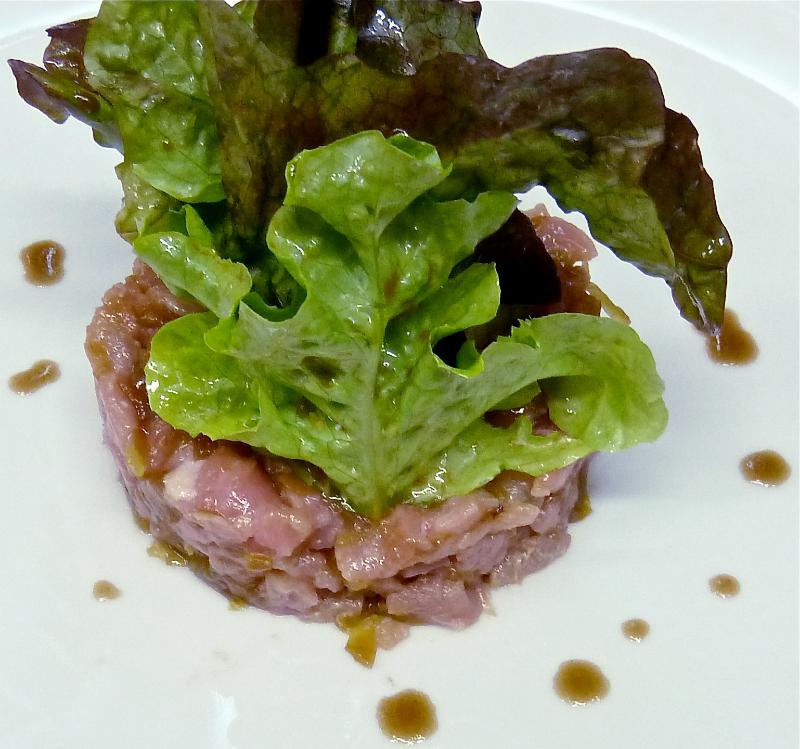 Tartare de veau - Photo de La Cesta Bar Restaurante - 101Pairing.com