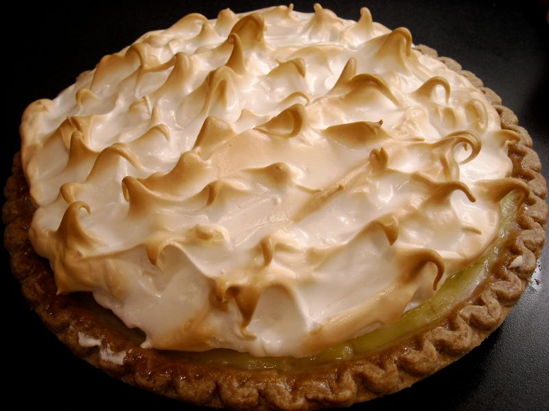 Gâteau meringué à la poire