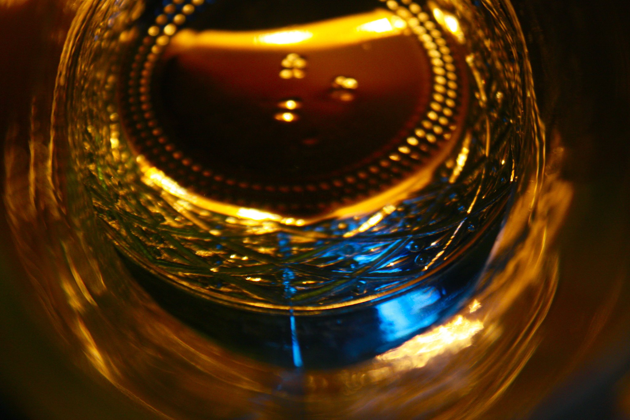 Côtes du Jura Blanc - Vin Blanc - Photo de alison fayre - 101Pairing.com